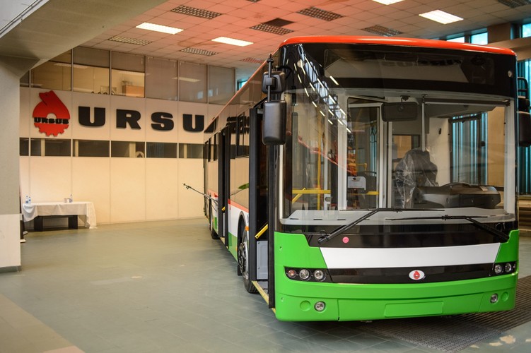 Autobus ma 12 metrów długości. <br><br>. (mgo) PAP/Wojciech Pacewicz