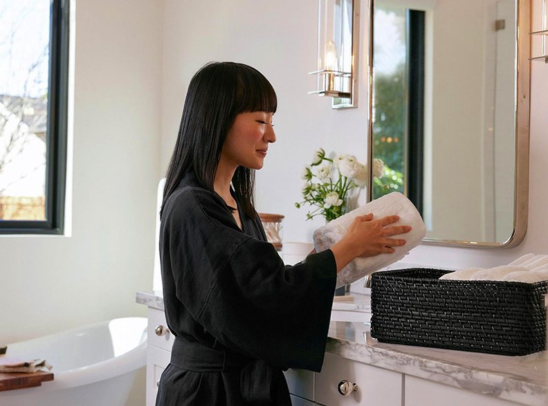 Marie Kondo – skuteczne sprzątanie sposobem na lepsze życie