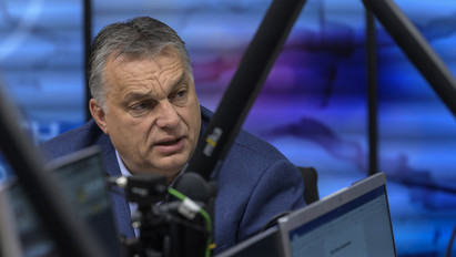 Ezt posztolta Orbán Viktor Budapest szabadulásának első napján – fotók