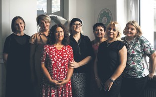 Bez umowy, płatnego urlopu, składek na ZUS. Jak wygląda praca Ukrainek w polskich domach?