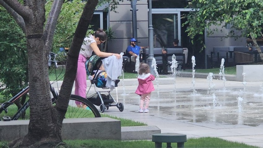 Paparaco Nadice Ademov sa decom