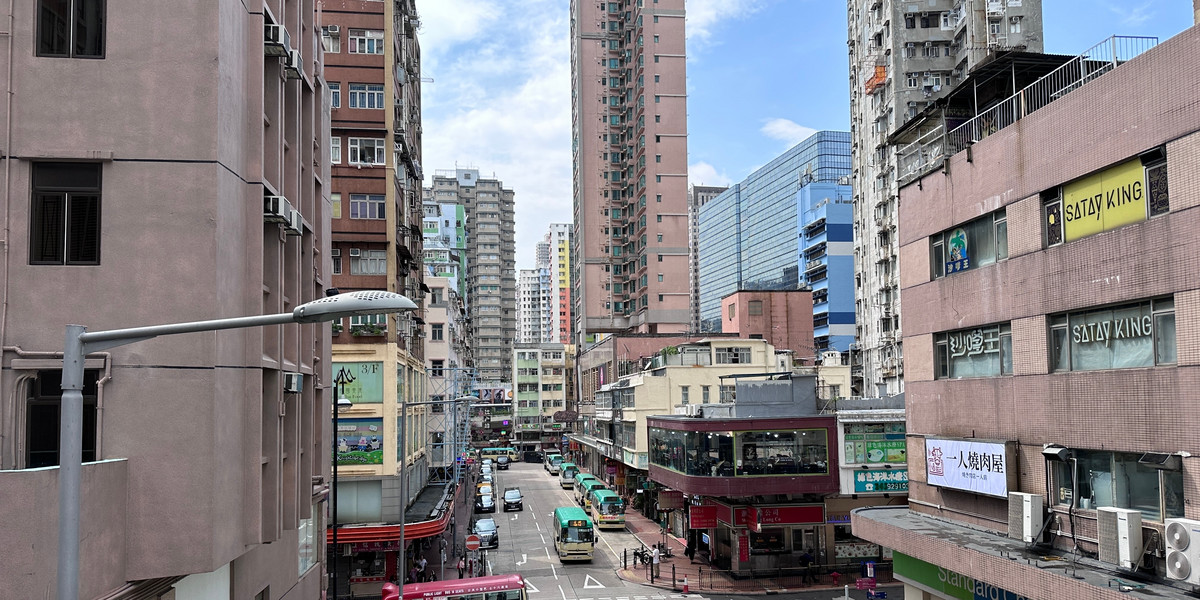 Bloki mieszkalne w Hong Kongu.