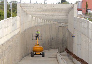 Zostało niewiele czasu na zakończenie mediacji. PLK może zmienić wykonawcę tunelu pod Łodzią
