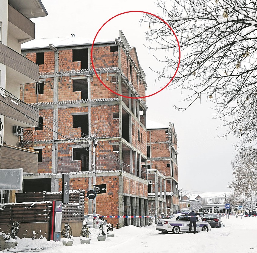 Popeli su se na najviši sprat nedovršene zgrade i zajedno skočili