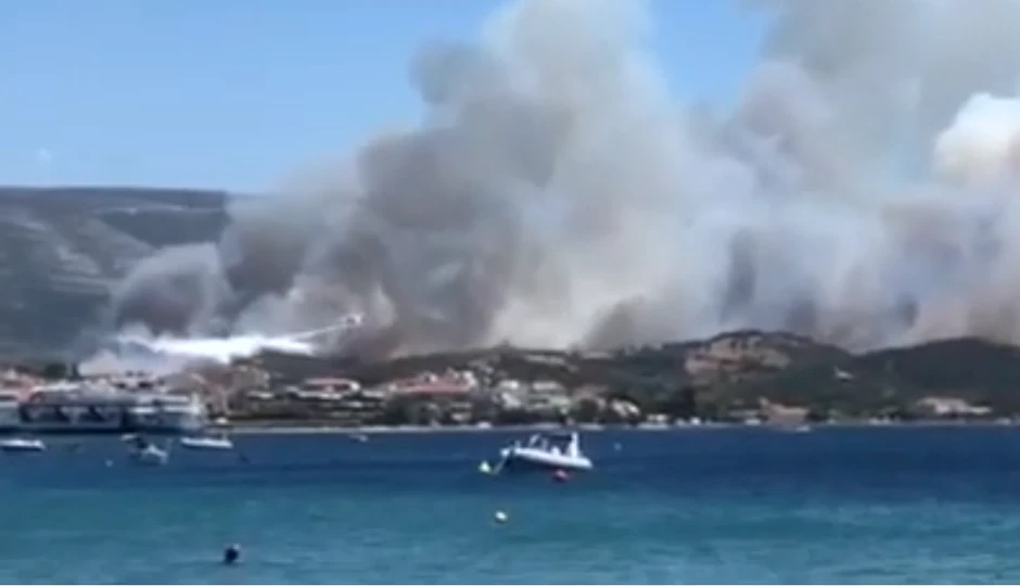 Grčku muče požari