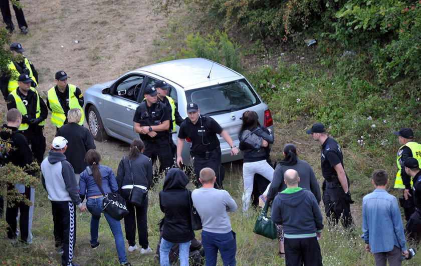 Policjant zastrzelił kierowcę. Przepychanki podczas wizji lokalnej