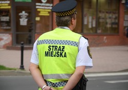 Pogromca straży miejskiej: W setkach gmin trwa polowanie na ludzi