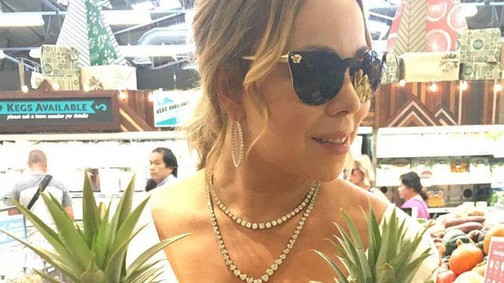Mariah Carey elvitte vásárolni hatalmas melleit a Black Friday-on