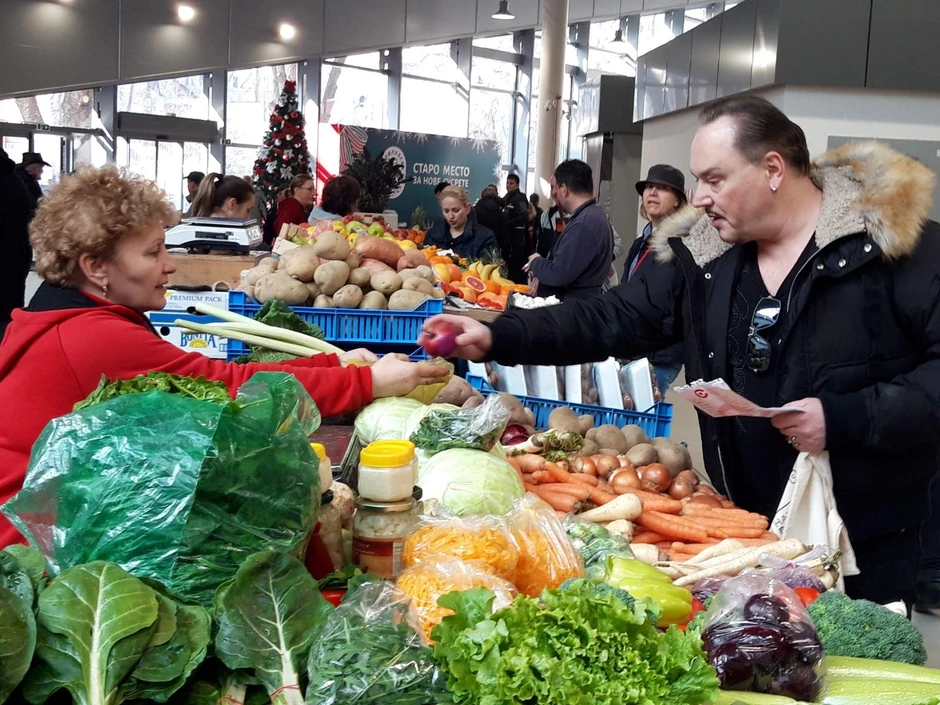 Knez je iskoristio priliku i da pazari povrće