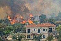 Görögországi tüzek: apokaliptikus felvételek, kitelepítések és továbbra is 45 fokos hőség