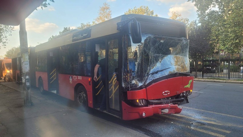 Sudar dva autobusa u Mihaila Pupina