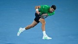 Rakieta Djokovicia sprzedana sprzedana za rekordową sumę. Serb wygrał nią Australian Open