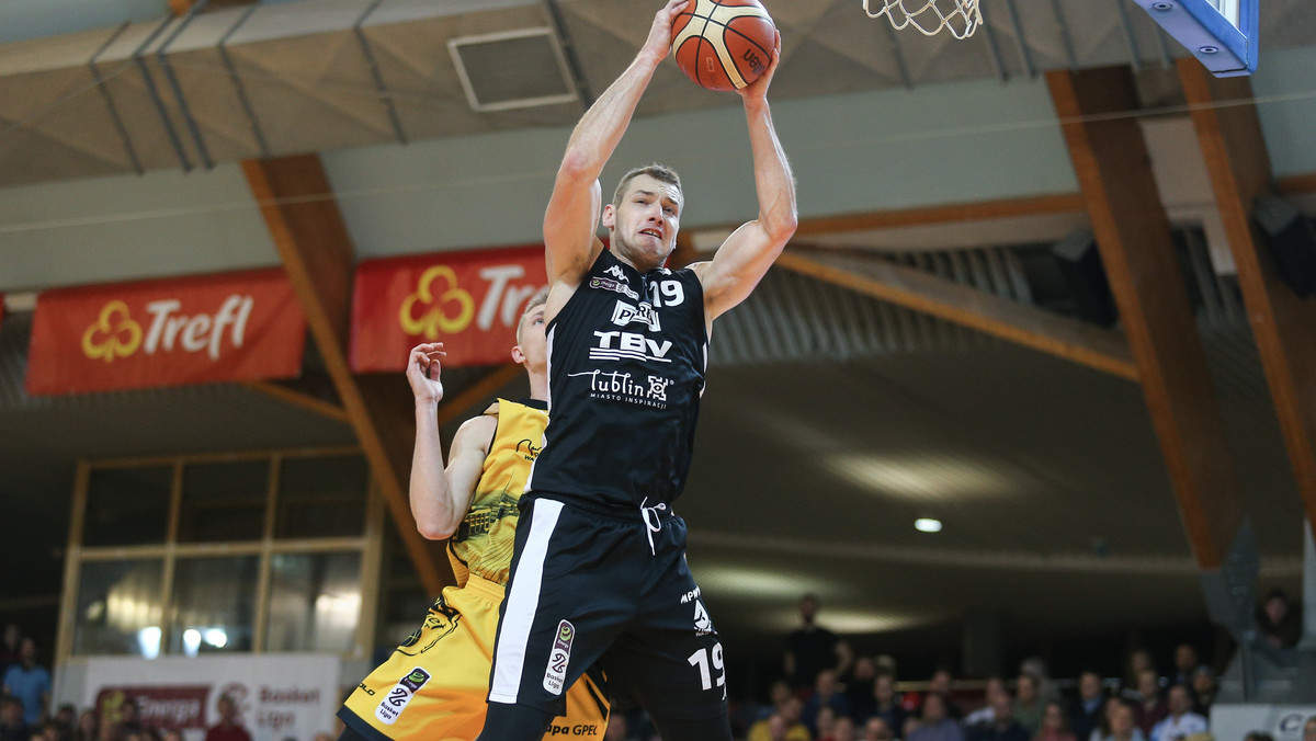 Po 1/3 rundy zasadniczej w czołówce Energa Basket Ligi nadal zaskakujący lubelski Start, który wygrał 8 z 10 meczów.