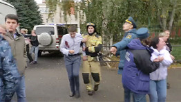 Elszabadult a pokol Oroszországban: diákokat lőttek le egy iskolában – Megrázó videók keringenek a támadásról