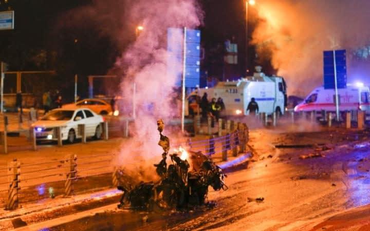 Dráma! Pokolgépet robbantottak  Isztambulban