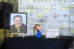 żona michała urbaniaka zabrała głos na pogrzebie. nie mogła powstrzyma