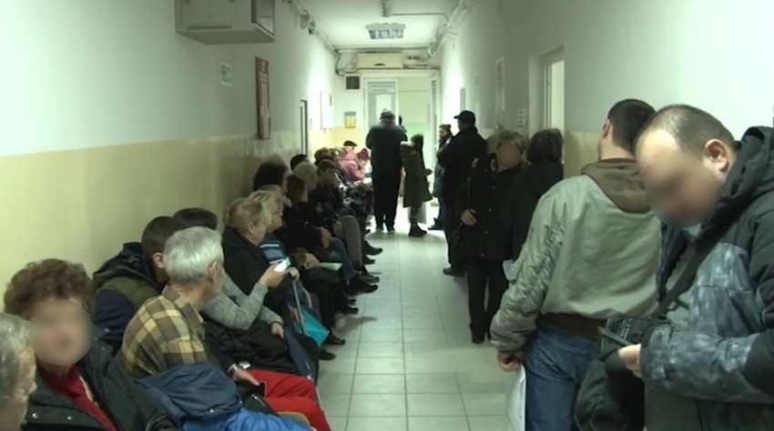 Pune čekaonice i mladih i starih