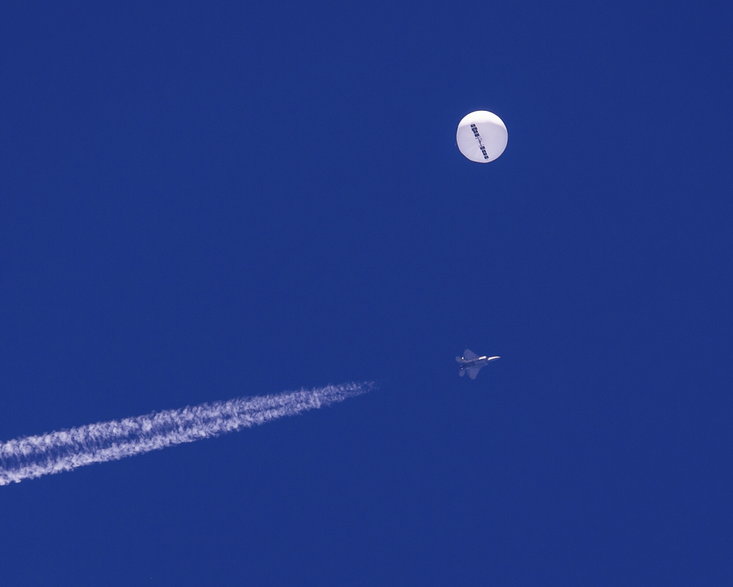 Przelot F-22 w pobliżu balonu lecącego nad Karoliną Południową (04.02.2023)