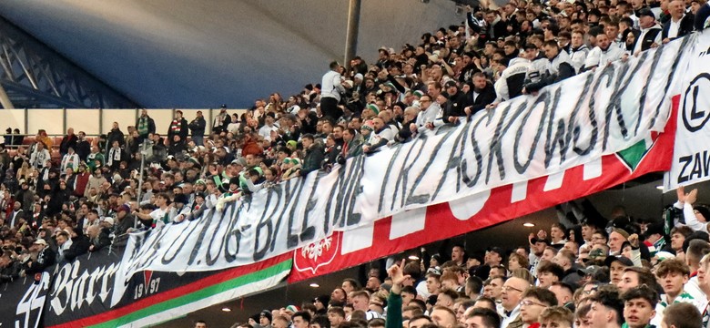 Legia reaguje na transparenty o Trzaskowskim wywieszone na "Żylecie". Jasne stanowisko