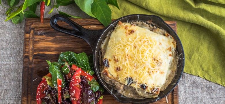 Lasagne z patelni. Prosty przepis na szybki obiad