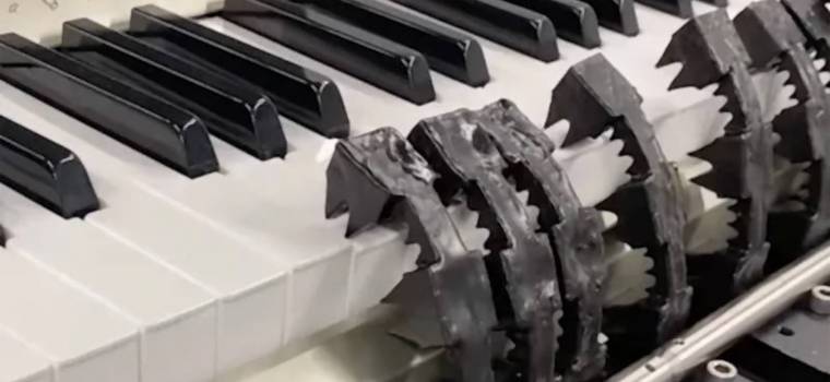 Naukowcy stworzyli robota grającego na pianinie dzięki pamięci zasilanej powietrzem