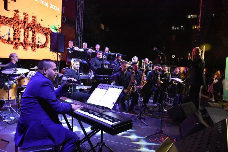 Publiku Džez festa oduševio je i Uroš Perić i Big bend RTS