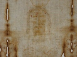 Nadzwyczajne wystawienie Całunu Turyńskiego. "Znak nadziei w czasach pandemii"