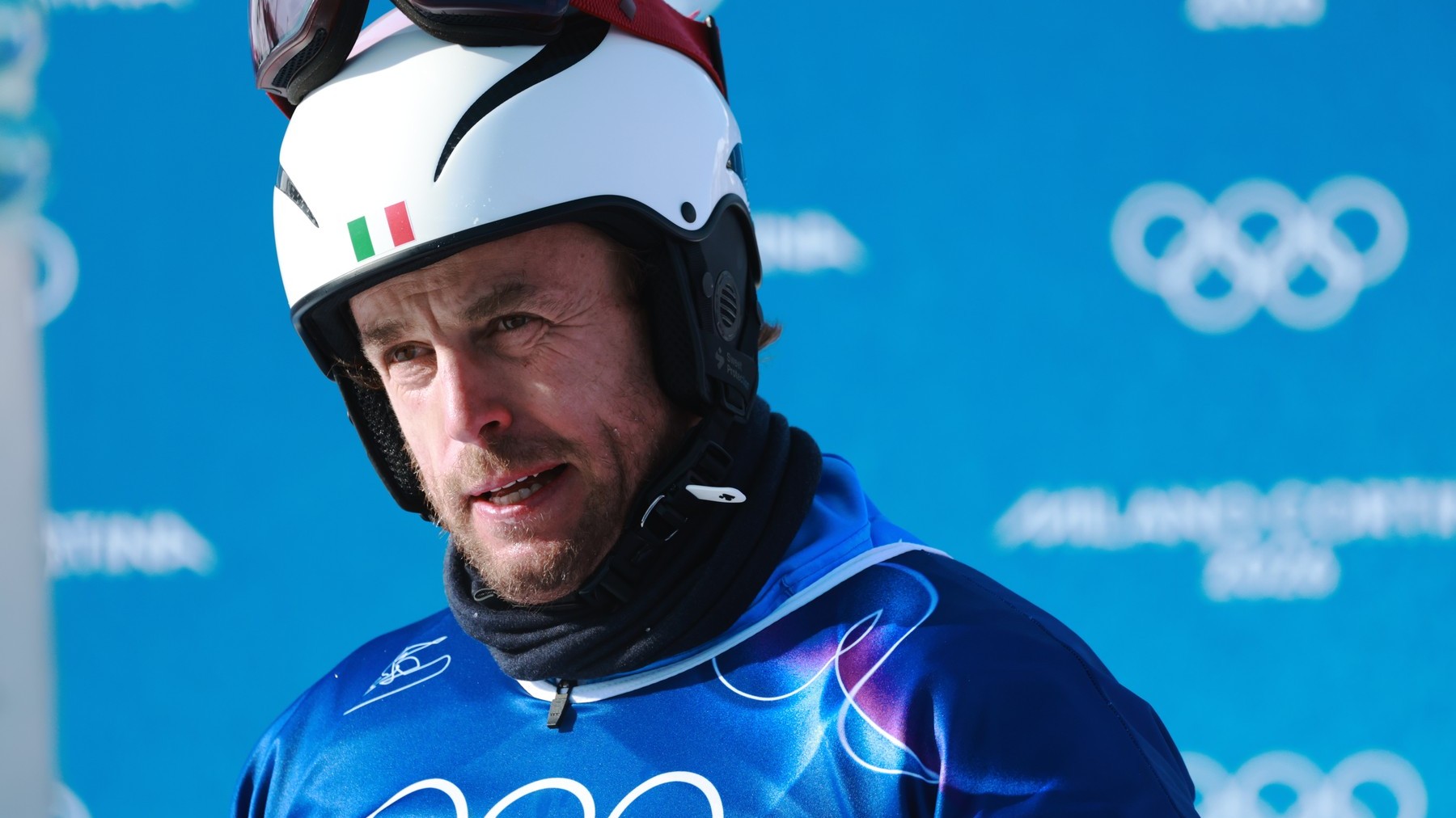 Taliansky snoubordista Roland Fischnaller. 