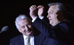 "Stoczyliśmy wielką bitwę i odnieśliśmy decydujące zwycięstwo". Victor Orban po wygranej w wyborach