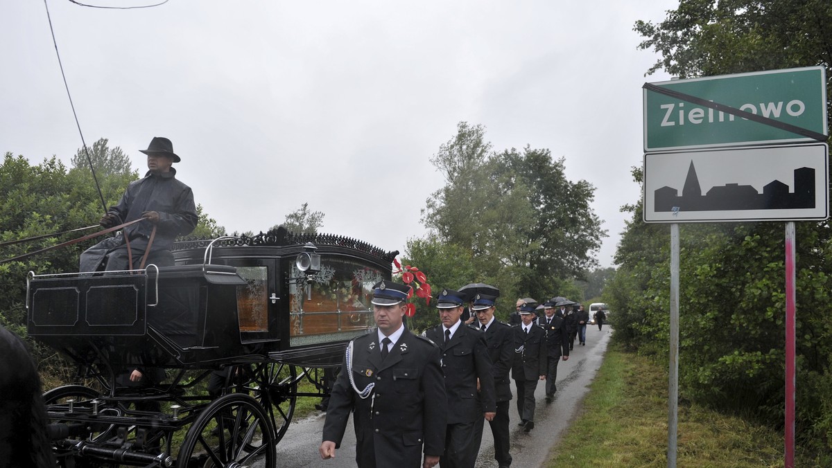 Pożegnanie Andrzeja Leppera, fot. PAP/Adam Warżawa