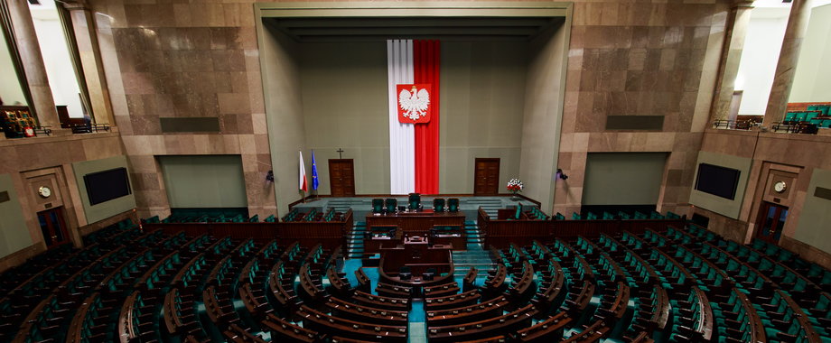 Pracownicy Sejmu domagają się podwyżek. Obiecał im je Donald Tusk