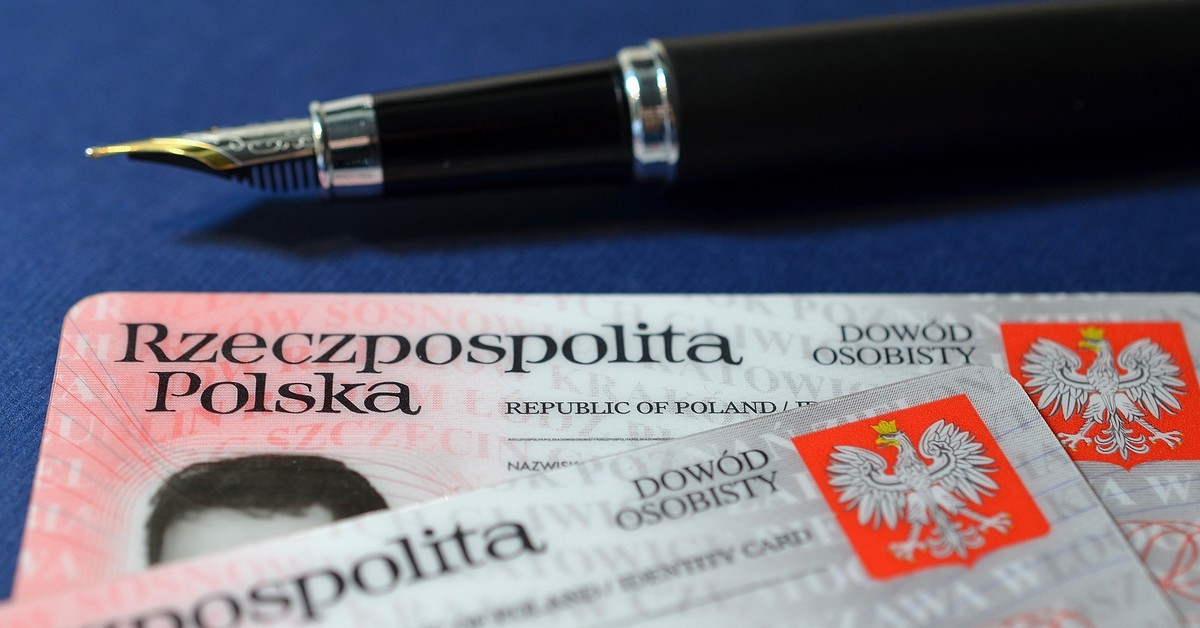Ważne zmiany w dowodach osobistych: koniec z odbiorem tylko w swojej gminie. Oto lista ułatwień dla rodziców i seniorów