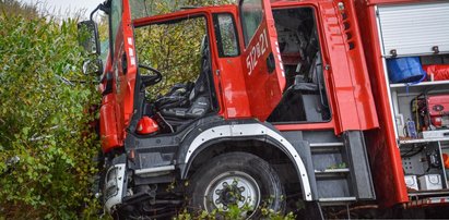 Strażacy jechali na pomoc, trafili do szpitala