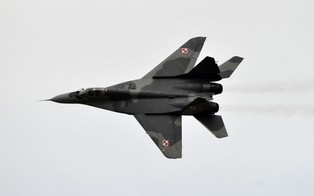 Ten polski myśliwiec poleciał na wojnę. Atakuje rosyjskimi rakietami