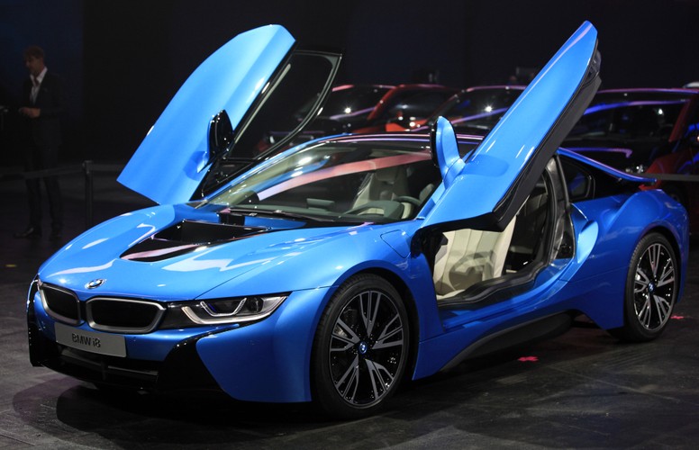 BMW i8 electric