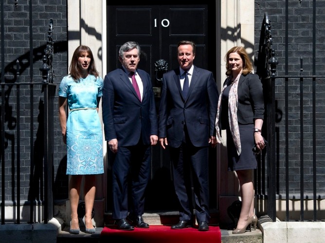 Samantha i David Cemeron oraz Sarah i Gordon Brown