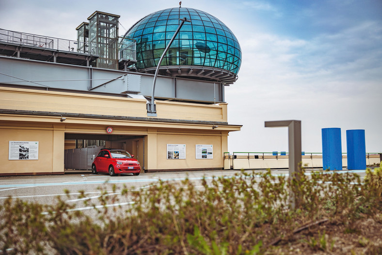 Nowy Fiat 500 Cabrio Red w Lingotto (2022)