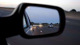 Erre figyeljen, ha szerdán autóba ül: több helyen megváltozik a közlekedés