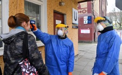 Co Polacy myślą o koronawirusie? Ilu ma świadomość zagrożenia? SONDAŻ