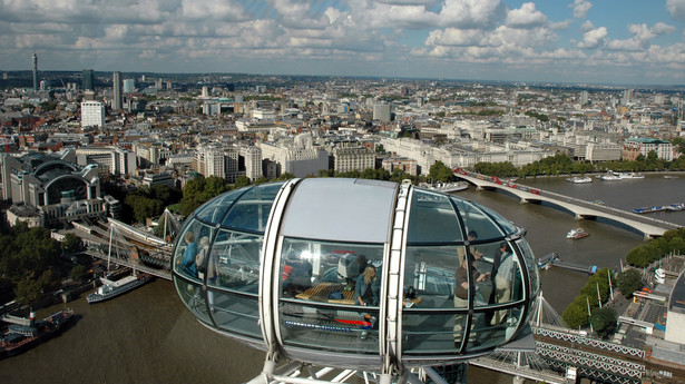Panorama Londynu, widok z koła obserwacyjnego zwanego Okiem Londynu
