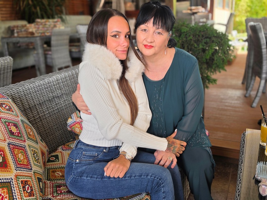 Teodora Delić sa majkom Slavicom u Gornjem Milanovcu progovorile o Bebici i ulasku u "Elitu 10"