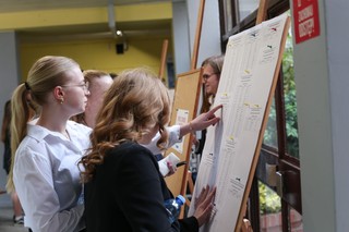 Matura 2024. Maturzyści podali tematy rozprawki na maturze z języka polskiego. Jak brzmiały?