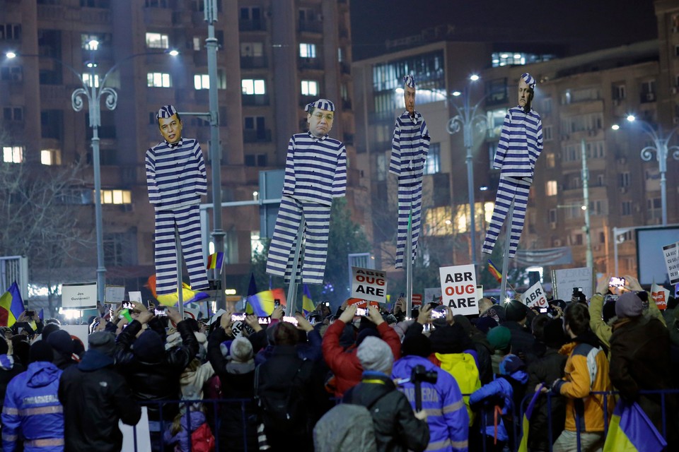 Demonstracje w Rumunii przeciw częściowej depenalizacji korupcji