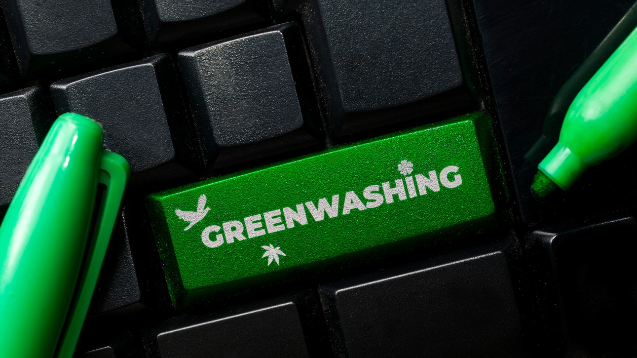 Úrad pre ochranu hospodárskej súťaže a spotrebiteľov vzniesol obvinenia voči spoločnostiam Zara, Bolt a Tchibo.