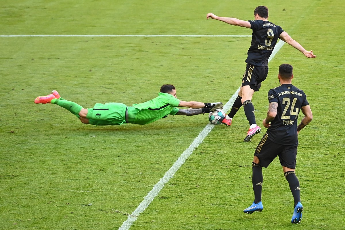 Robert Lewandowski strzela 41. gola