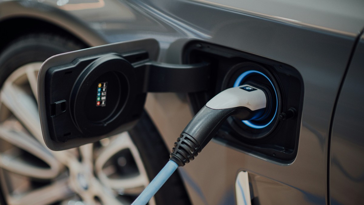 Mire kell figyelni a használt elektromos autó vásárlásánál?
