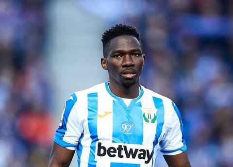 Kenneth Omeruo atualmente joga pelo Leganes na Espanha (Getty Images)