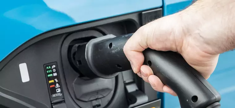 Dopłaty do aut na prąd dla firm: jest rozporządzenie, kiedy będą pieniądze?