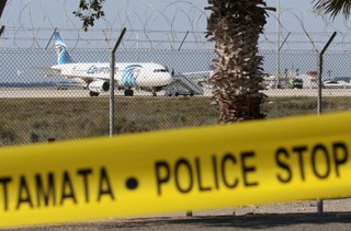 EgyptAir: Wynegocjowaliśmy wypuszczenie prawie wszystkich porwanych