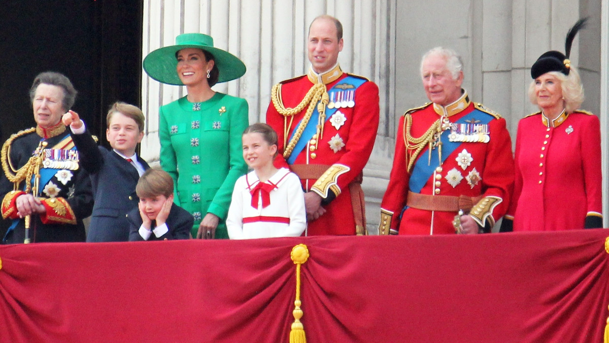 Król Karol III pokonany. Nie jest najciężej pracującym royalsem